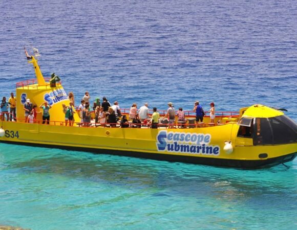 Glass Boat Tour in Hurghada